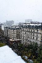 Caetano Snowstorm Hits Paris