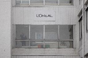 Visit of a L Oreal Production Site - Lassigny