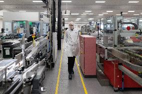 Visit of a L Oreal Production Site - Lassigny