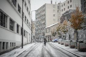 Caetano Snowstorm Hits Paris