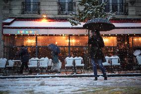 Caetano Snowstorm Hits Paris