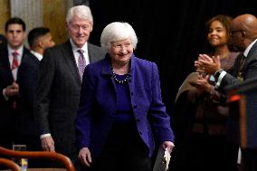 Janet Yellen and Bill Clinton at CDFI Fund - Washington