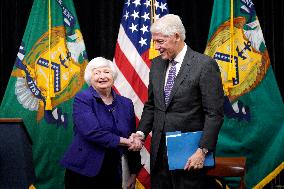 Janet Yellen and Bill Clinton at CDFI Fund - Washington