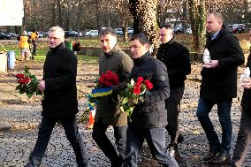 Uzhhorod honors memory of victims of Revolution of Dignity