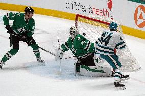 NHL: Dallas Stars V San Jose Sharks