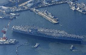 U.S. aircraft carrier George Washington