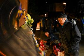 Lviv pays tribute to Heavenly Hundred Heroes