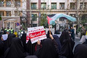 Anti Israeli Rally In Front Of UN Office In Tehran