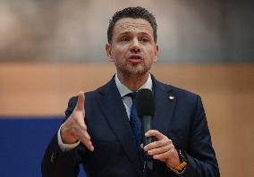 Rafal Trzaskowski's Krakow Campaign Before Civic Coalition Primary