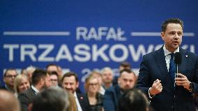 Rafal Trzaskowski's Krakow Campaign Before Civic Coalition Primary