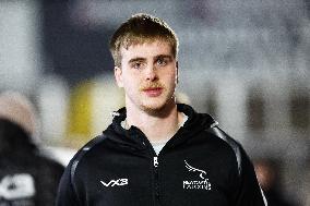 Newcastle Falcons v Sale Sharks - Premiership Rugby Cup