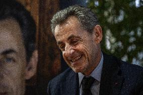 Nicolas Sarkozy Dedicates His Book - Cassis