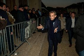 Nicolas Sarkozy Dedicates His Book - Cassis