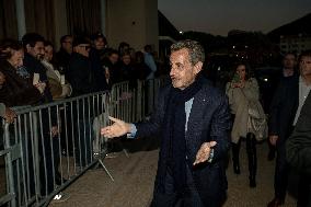 Nicolas Sarkozy Dedicates His Book - Cassis