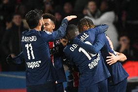 PSG vs Toulouse Match - Paris