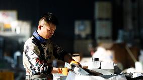 A Glove Processing Enterprise in Suqian