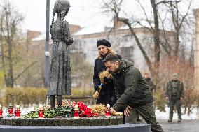 President Zelensky Honored the Memory of Holodomor Victims in Ukraine