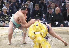 Sumo: Kyushu Grand Sumo Tournament