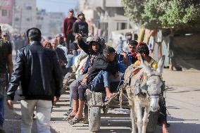 Daily Life Of Palestinians In Central Gaza Strip