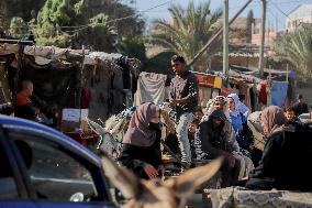 Daily Life Of Palestinians In Central Gaza Strip