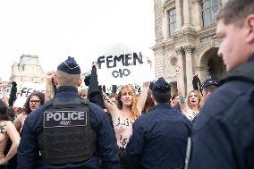 FEMENS Rally in Front of The Louvre Museum - Paris