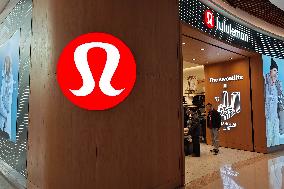 Lululemon Store