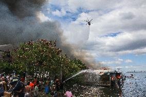 Fire Engulfing A Slum Area In Manila