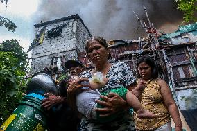 Fire Destroys 1,000 Homes In Slum Area - Manila