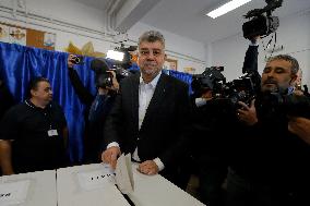 Far-Right Candidate Takes Shock Lead In Presidential Election - Romania