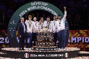 Italy Retain Davis Cup Title - Malaga