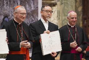 Sotoo wins Ratzinger Prize