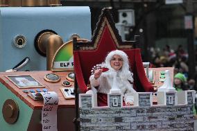 Santa Claus Parade - Toronto, Canada