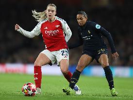 Arsenal FC v Juventus FC - UEFA Women's Champions League 2024/25 Group Stage MD4