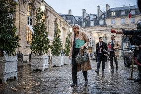 Marine Le Pen Arrives For A Meeting With PM Barnier - Paris