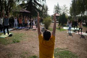 Nature Yoga In Tehran