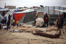 Heavy Rains Flood Tents In Gaza