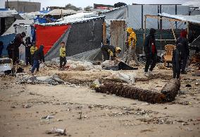 Heavy Rains Flood Tents In Gaza