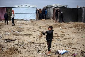 Heavy Rains Flood Tents In Gaza