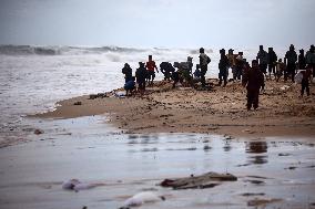 Heavy Rains Flood Tents In Gaza