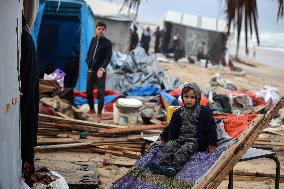 Heavy Rains Flood Tents In Gaza