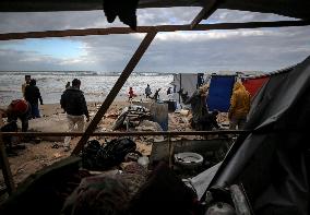 Heavy Rains Flood Tents In Gaza