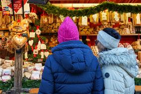 Christkindlmarkt-Munich Christmas Market Opened