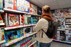 Toy Stores In Preparation For The Christmas Holidays - Paris