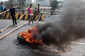 Clash Between Two Group Of Students In Dhaka