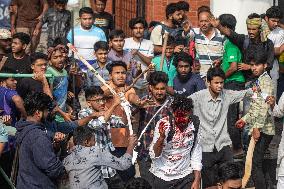 Clash Between Two Group Of Students In Dhaka