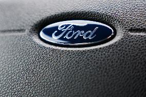 Ford Airbag