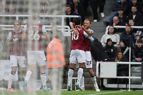 Newcastle United FC v West Ham United FC - Premier League