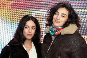 Les Femmes Au Balcon Premiere Paris