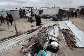 Heavy Rains Flood Tents - Gaza