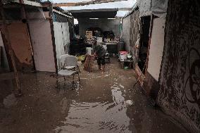 Heavy Rains Flood Tents - Gaza